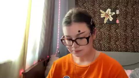 angelcatier online show from August 9, 1:58 pm