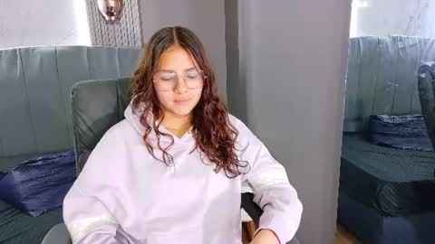 angel online show from June 21, 8:02 pm