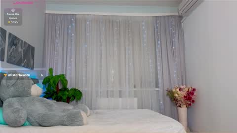 Snapshot of angeli_eyes chatting on October 17, 3:48 pm Ksenia online show from October 17, 3:48 pm