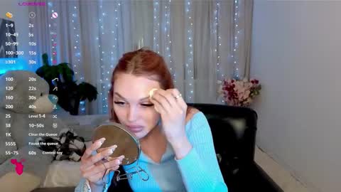 Snapshot of angeli_eyes chatting on September 22, 7:12 pm Ksenia online show from September 22, 7:12 pm