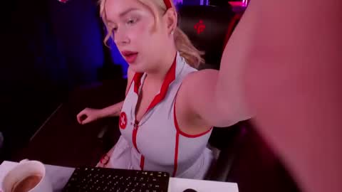 Angelic beauty online show from April 21, 11:39 am