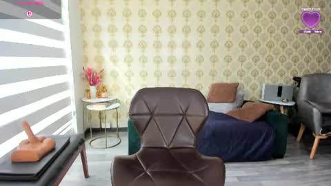 angelina_class_7 online show from June 18, 1:27 pm