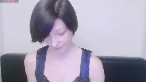 Snapshot of angelinalov_ chatting on February 4, 7:51 am Angelina online show from February 4, 7:51 am