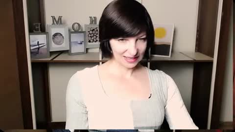 Angelina online show from August 3, 8:18 am