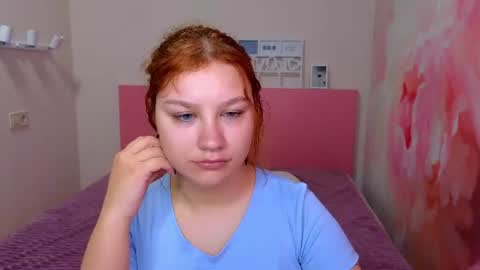 AngelinaLow online show from June 15, 11:32 am