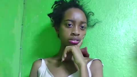 angeline221173 online show from April 28, 2:27 am