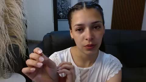 angeline_davies online show from March 3, 12:09 pm