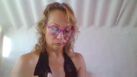 angelycute476334 online show from March 11, 8:22 pm