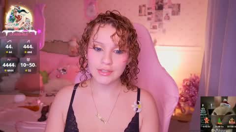 Snapshot of angelytaxx chatting on December 16, 6:21 am Angel online show from December 16, 6:21 am
