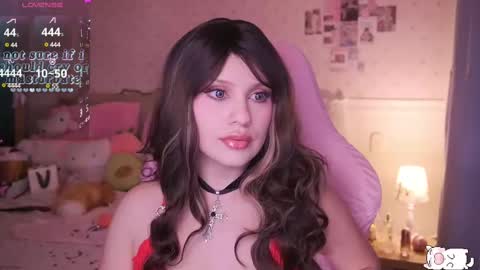 Snapshot of angelytaxx chatting on February 15, 10:55 am Angel online show from February 15, 10:55 am