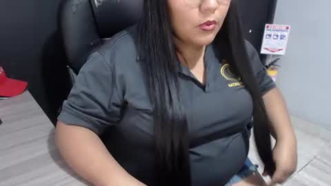 angy online show from August 1, 1:02 pm