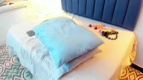 angyrios online show from June 16, 9:38 pm