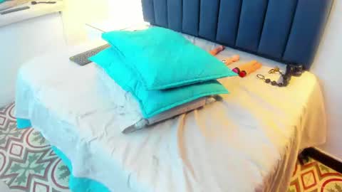 angyrios online show from June 24, 6:51 pm