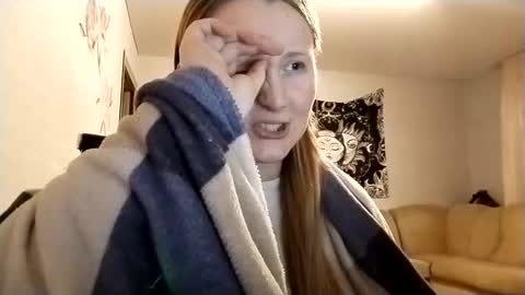 Anika online show from November 18, 7:15 pm