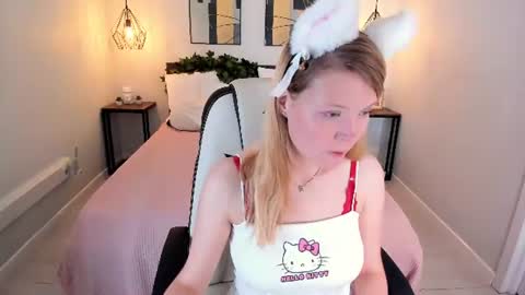 Anita online show from July 30, 8:37 am