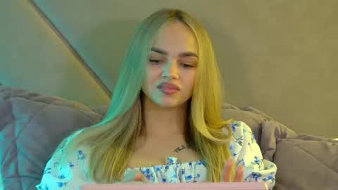 AnitaVenture online show from July 8, 4:25 am