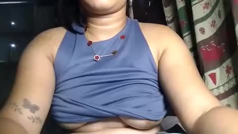 Snapshot of anivia15 chatting on October 23, 7:14 am anivia15 online show from October 23, 7:14 am