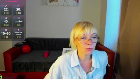 ann_annise online show from June 12, 1:13 am