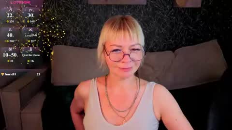 ann_annise online show from July 11, 1:16 am