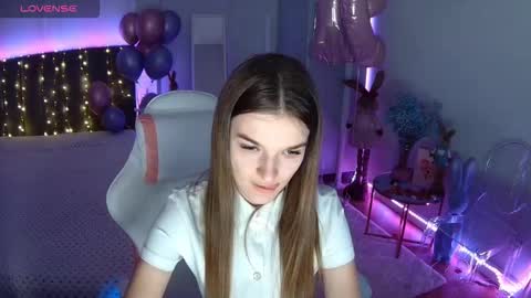 ann_woood online show from March 8, 7:23 am