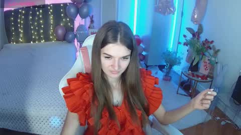 ann_woood online show from March 15, 8:38 am