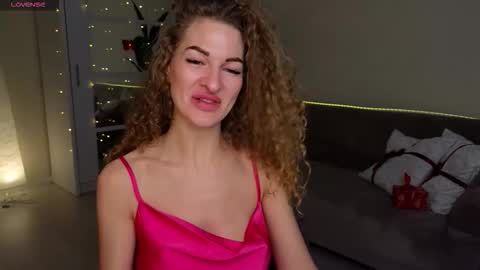 anna__herrera online show from January 15, 1:22 am