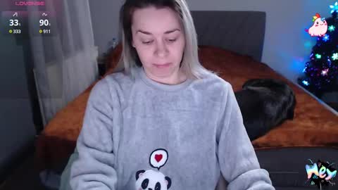 Snapshot of anna_ana chatting on December 27, 9:28 am Anadirectgirl online show from December 27, 9:28 am
