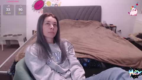 Anadirectgirl online show from March 15, 9:00 am