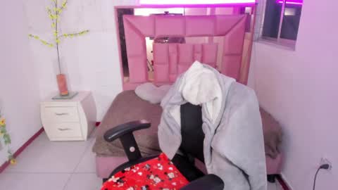 ANNA online show from July 21, 8:09 pm