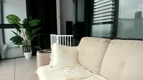 Anna online show from March 9, 4:04 am