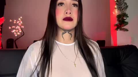 Snapshot of annaa__ chatting on December 23, 2:35 am annaa__ online show from December 23, 2:35 am