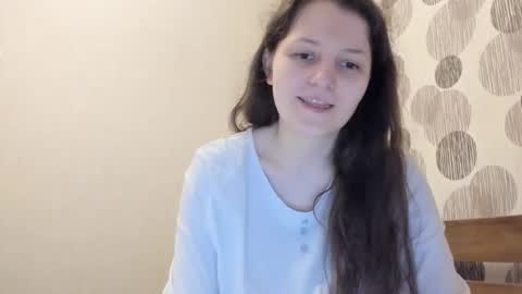 annaahcharm online show from April 11, 6:00 pm