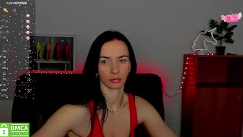Snapshot of annakillian_kiss chatting on February 19, 6:33 am Anna online show from February 19, 6:33 am