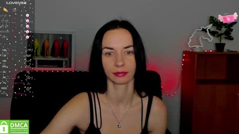 Snapshot of annakillian_kiss chatting on February 1, 6:32 am Anna online show from February 1, 6:32 am