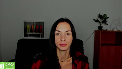 Snapshot of annakillian_kiss chatting on October 13, 7:00 am Anna online show from October 13, 7:00 am
