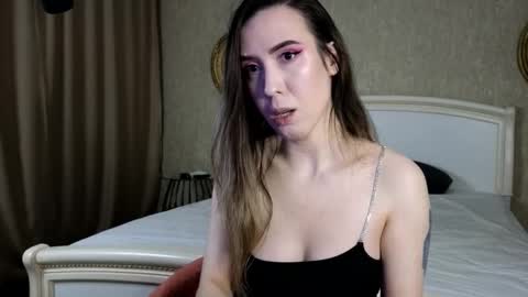 Anna online show from March 12, 8:33 pm