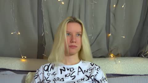 Anna online show from November 20, 11:00 am