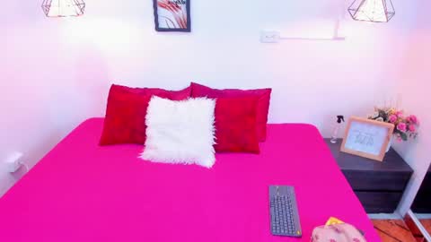 Anna Rosse online show from June 18, 12:10 pm