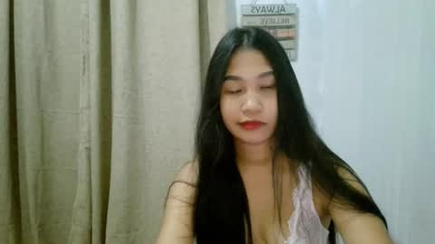 Riane online show from November 8, 1:16 pm