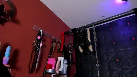  Annavi  online show from July 4, 7:10 pm
