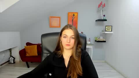 annewilsonn online show from January 8, 3:38 pm