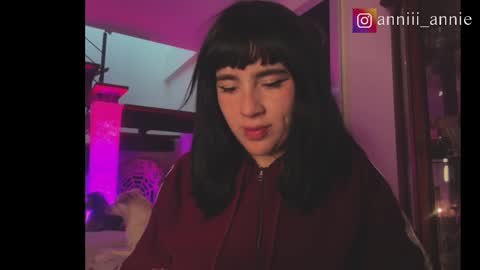Snapshot of annie_snow_ chatting on October 6, 1:44 am JEANNE no olvides seguirme dont forget follow me uu online show from October 6, 1:44 am