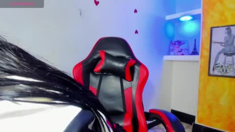 Anniee online show from June 20, 6:33 pm