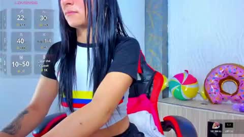 Anniee online show from July 5, 11:38 am