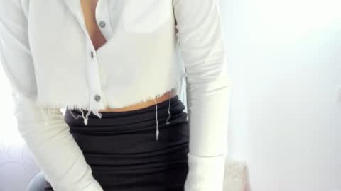 Annie  online show from January 16, 3:52 pm