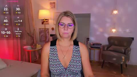 Annie online show from July 27, 6:32 am
