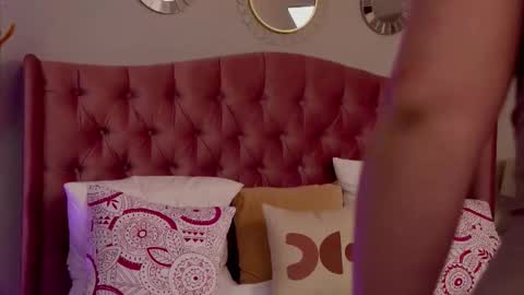 AnnieStyles online show from January 14, 5:56 am