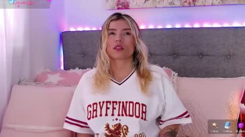 Antonella Lee online show from January 14, 6:35 pm