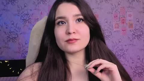 Annie online show from November 11, 6:38 pm