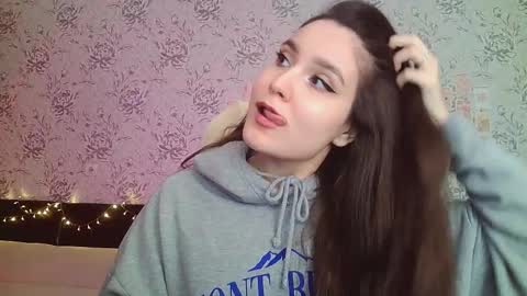 Annie online show from September 10, 4:45 am